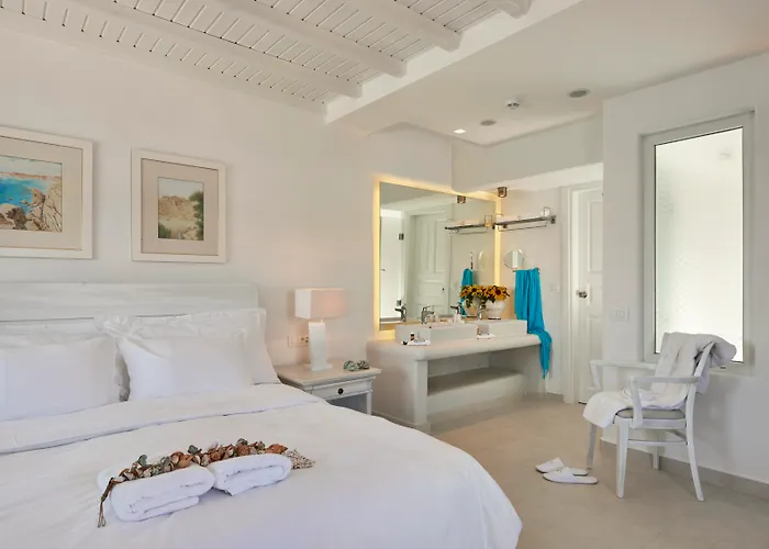 Petinos Beach Hotel