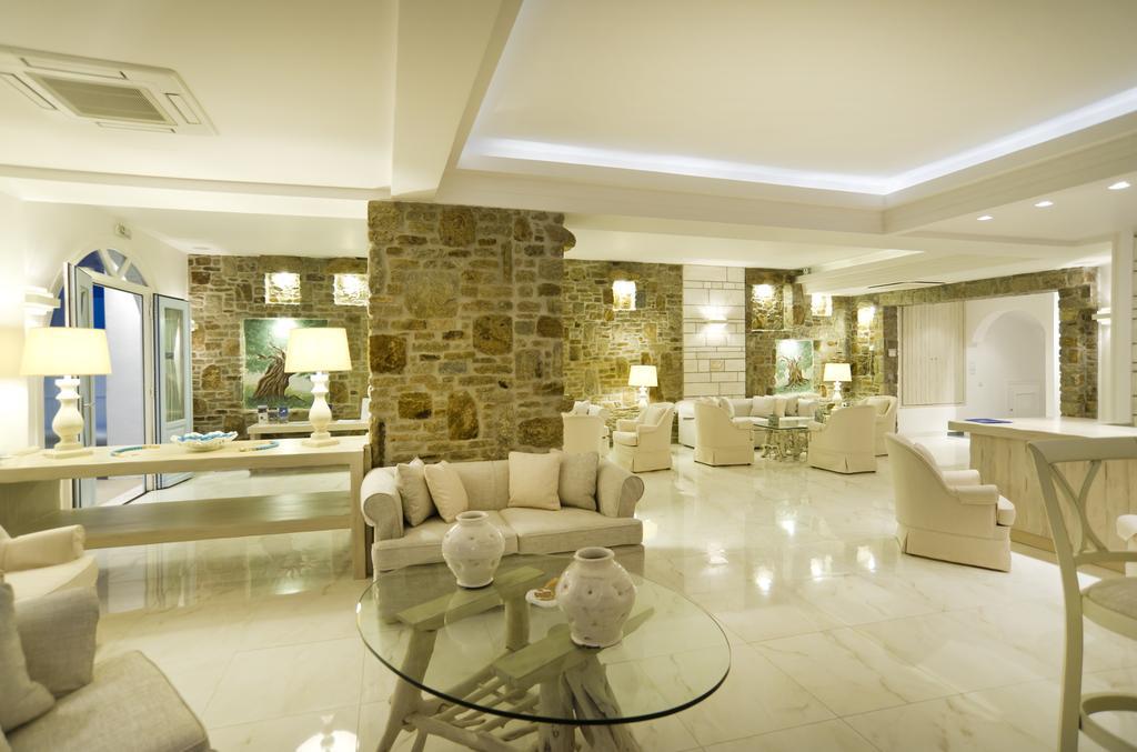 Hotel Petinos Platis Yialos